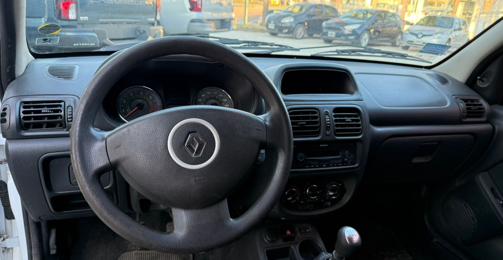 RENAULT - CLIO MIO - MANUAL - 2015